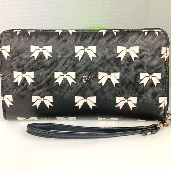 Betsey Johnson Black and White Bow Zip Around Wristlet / Wallet - Picture 3 of 8